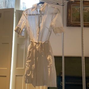 Milly dress size 6, white and collared, with pockets.